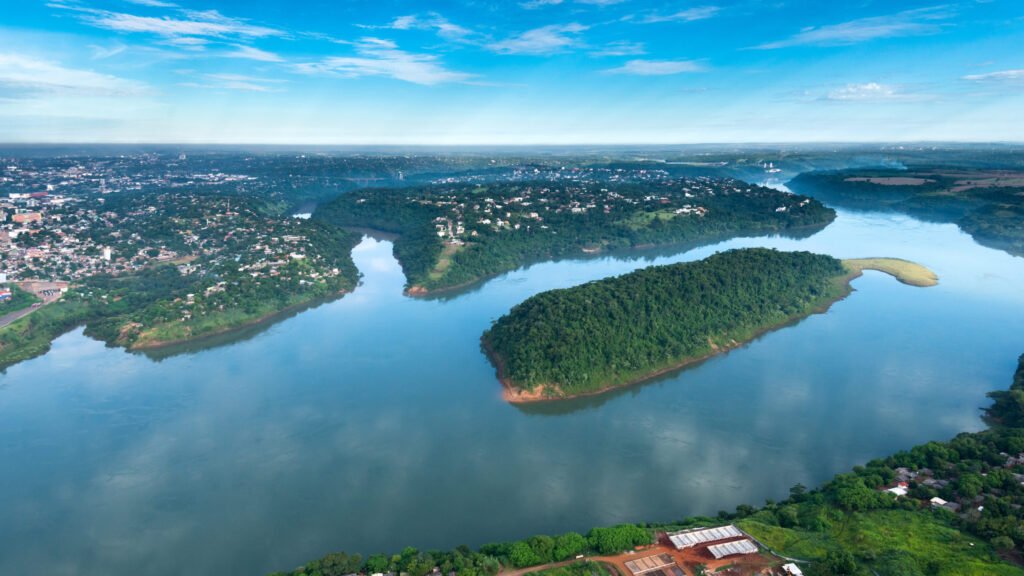 Golden Visa Paraguay — permanent residency granted via SUACE investment